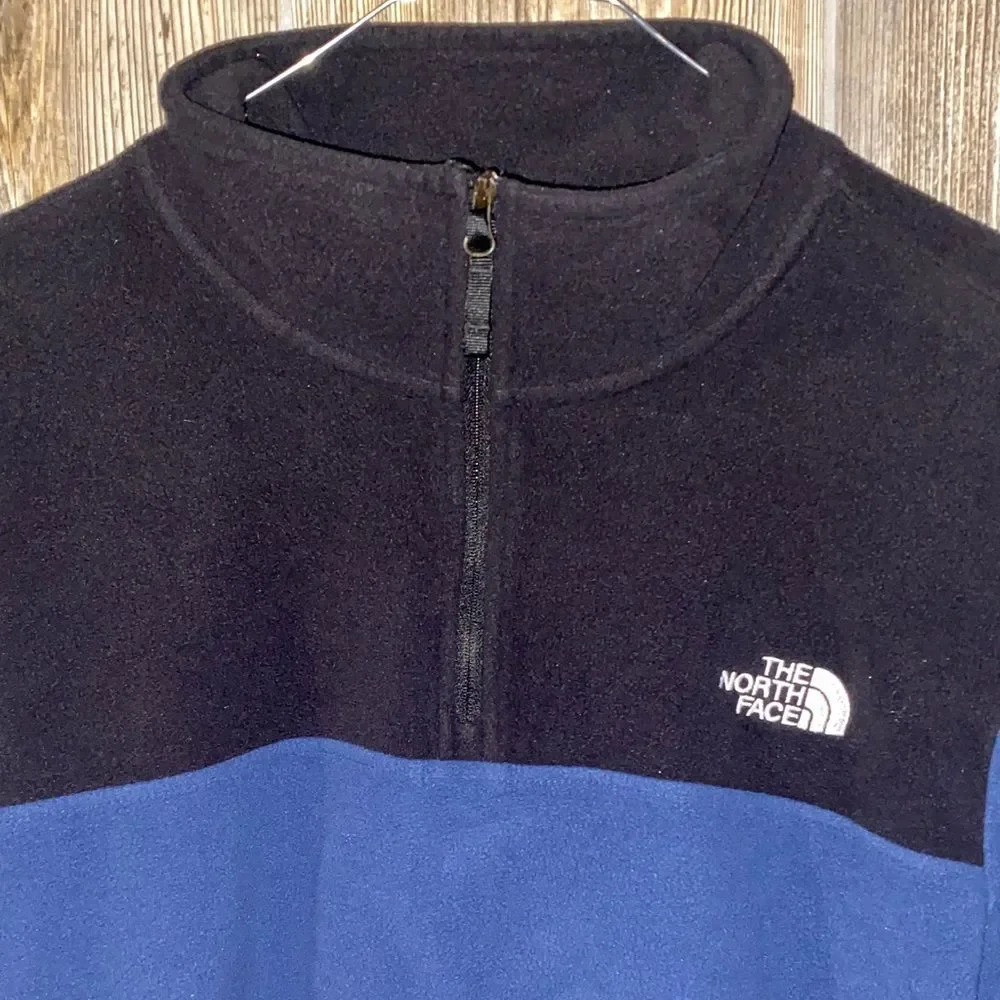 The North Face Men’s Medium Fleece Jacket in Blue and Black